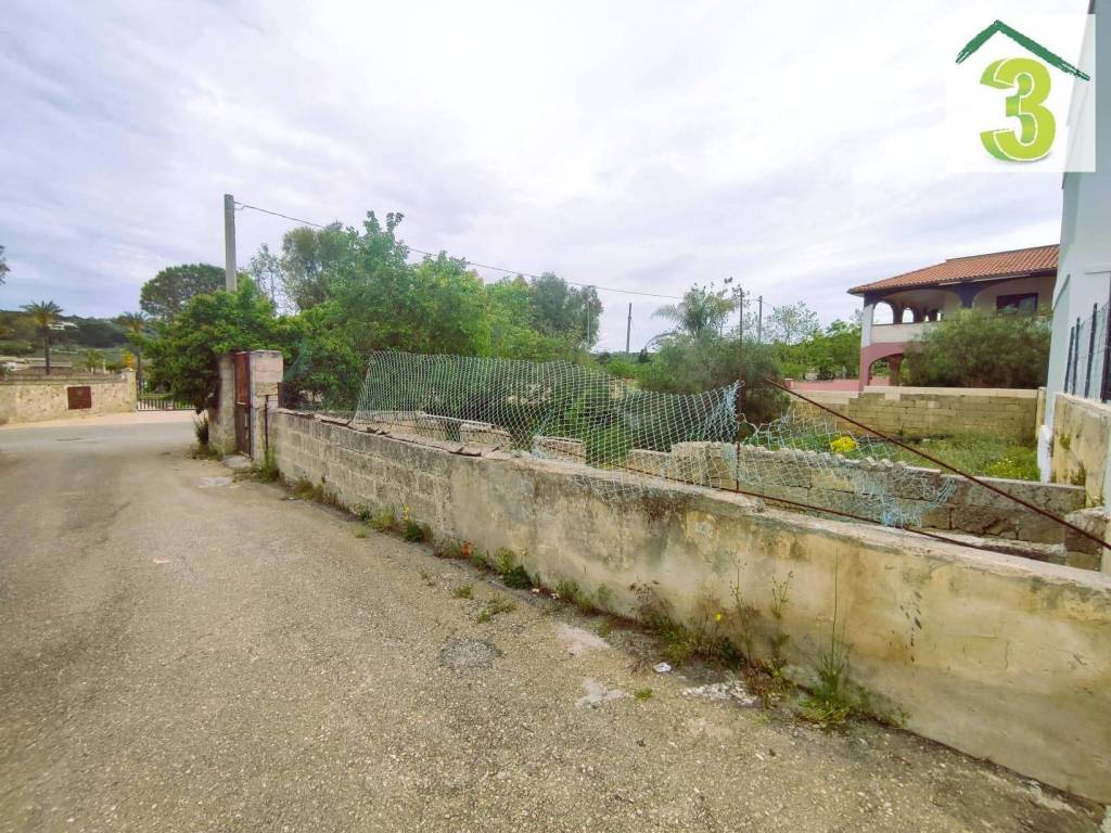 Terreno a Specchia in Via John Fitzgerald Kennedy - Foto 3
