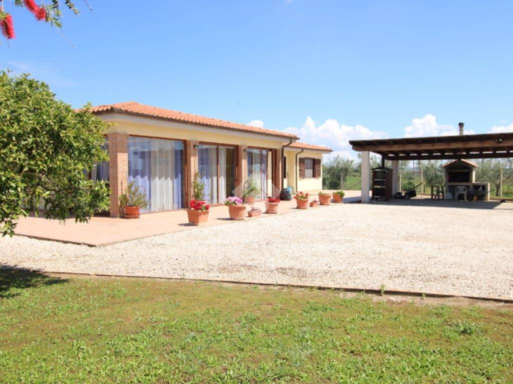 Villa a Montalto di castro in STRADA DI POGGIO FORCONE, 10 - Foto 5