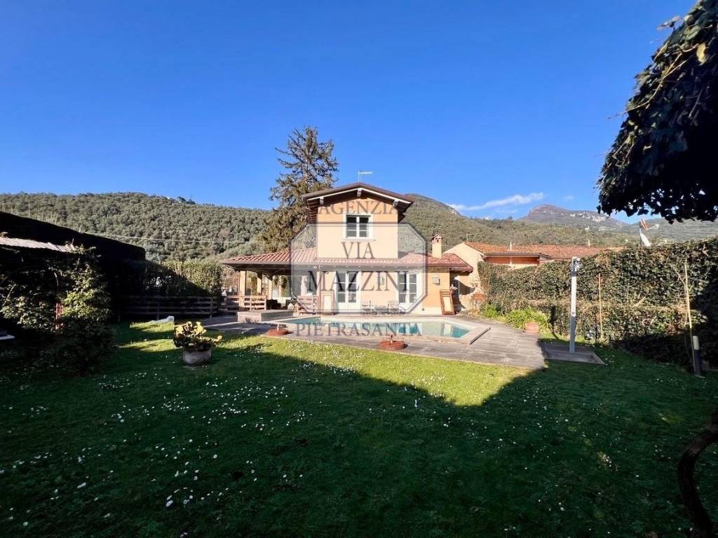 Villa a Pietrasanta in Via Regnalla, , 2 - Foto 2