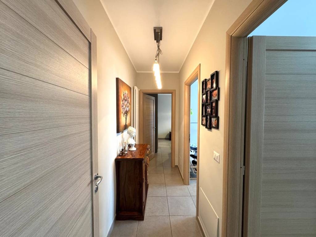 Appartamento a Govone in Via Giuseppe Romita - Foto 4