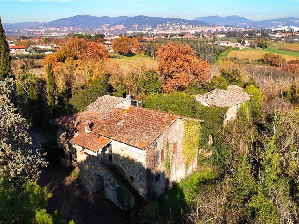 Rustico / casale a Perugia in Strada San Lorenzino, 6 - Foto 2