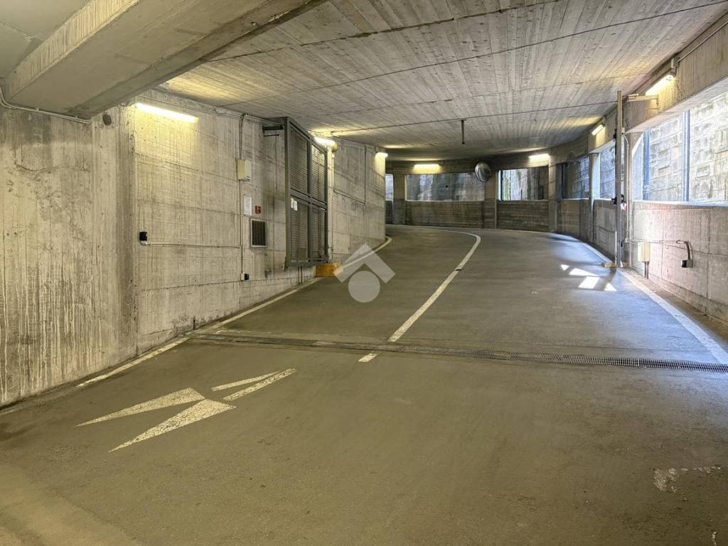 Box / garage a Loano in Box auto Via Monte Pasubio, 5 - Foto 4