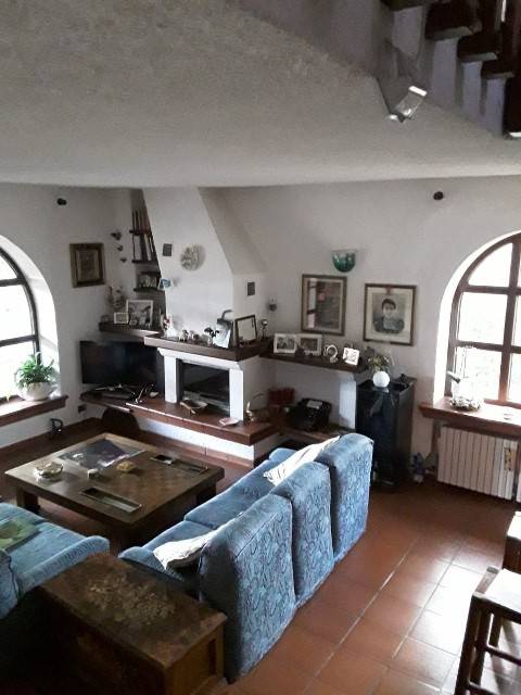 Villa a Lomagna in Via Dante Alighieri, 12 - Foto 2