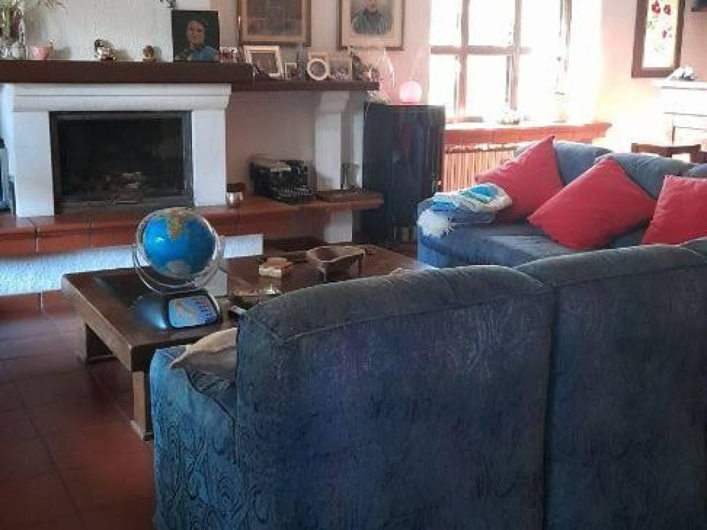 Villa a Lomagna in Via Dante Alighieri, 12 - Foto 3