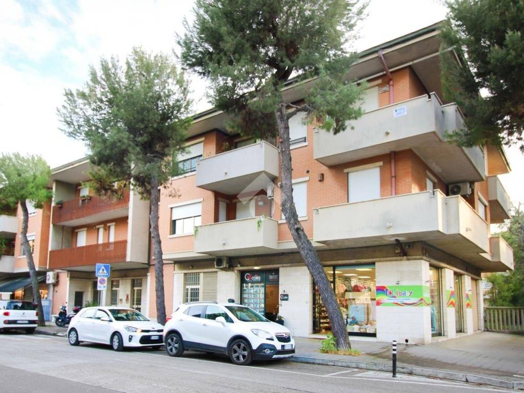 Appartamento a Porto san giorgio in Piazza Gaslini, 5 - Foto 1
