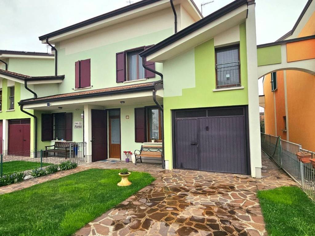 Villetta a schiera a Guastalla in Via Luigi Gonzaga - Foto 3