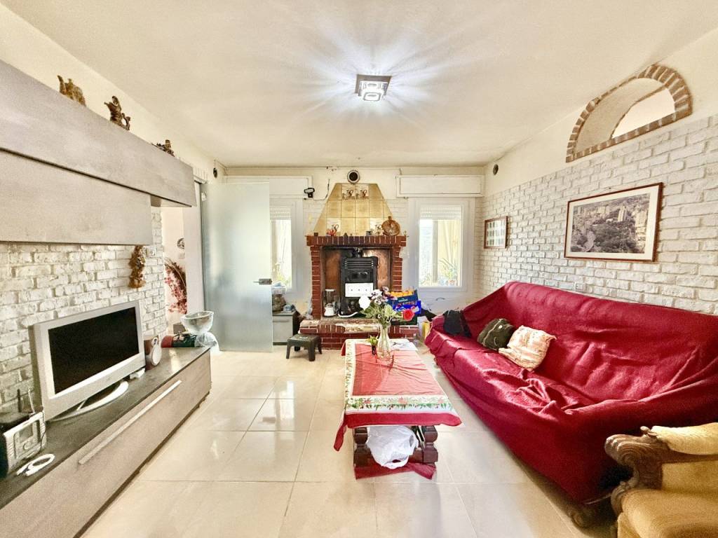 Casa indipendente a Pressana in via bertolde - Foto 3