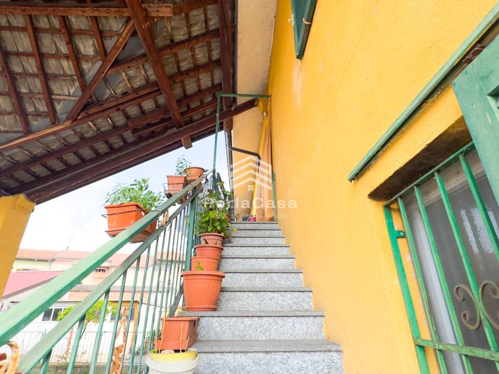 Appartamento a Vigevano in Via Valletta Fogliano, 54 - Foto 2