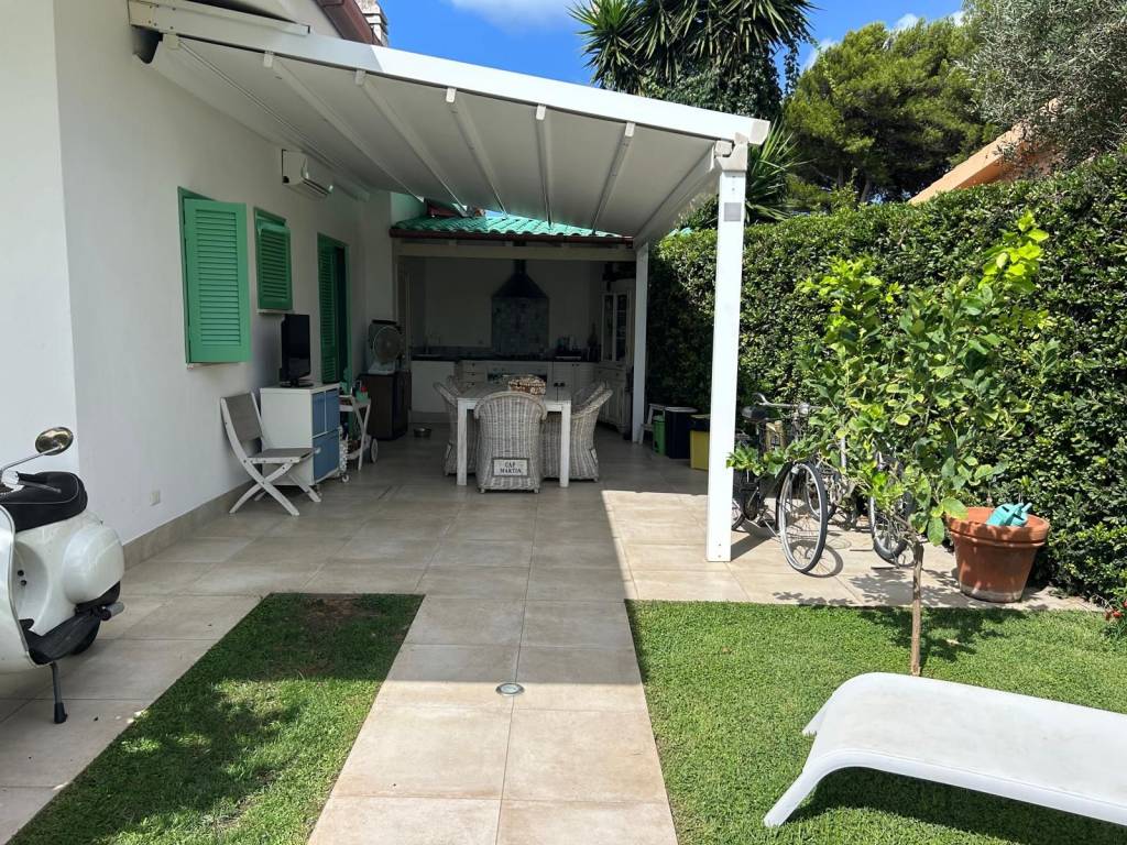 Villa a Ladispoli in Via dell'Ariete, 9 - Foto 3