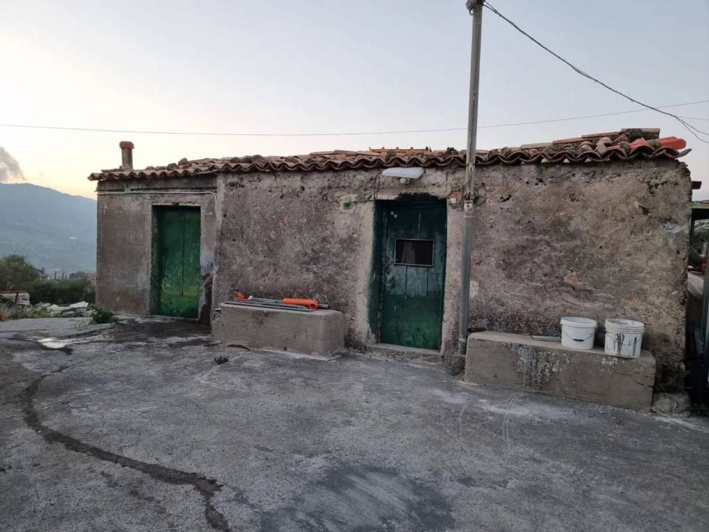 Terreno a Bronte in Via Rondinella S.N.C. - Foto 2