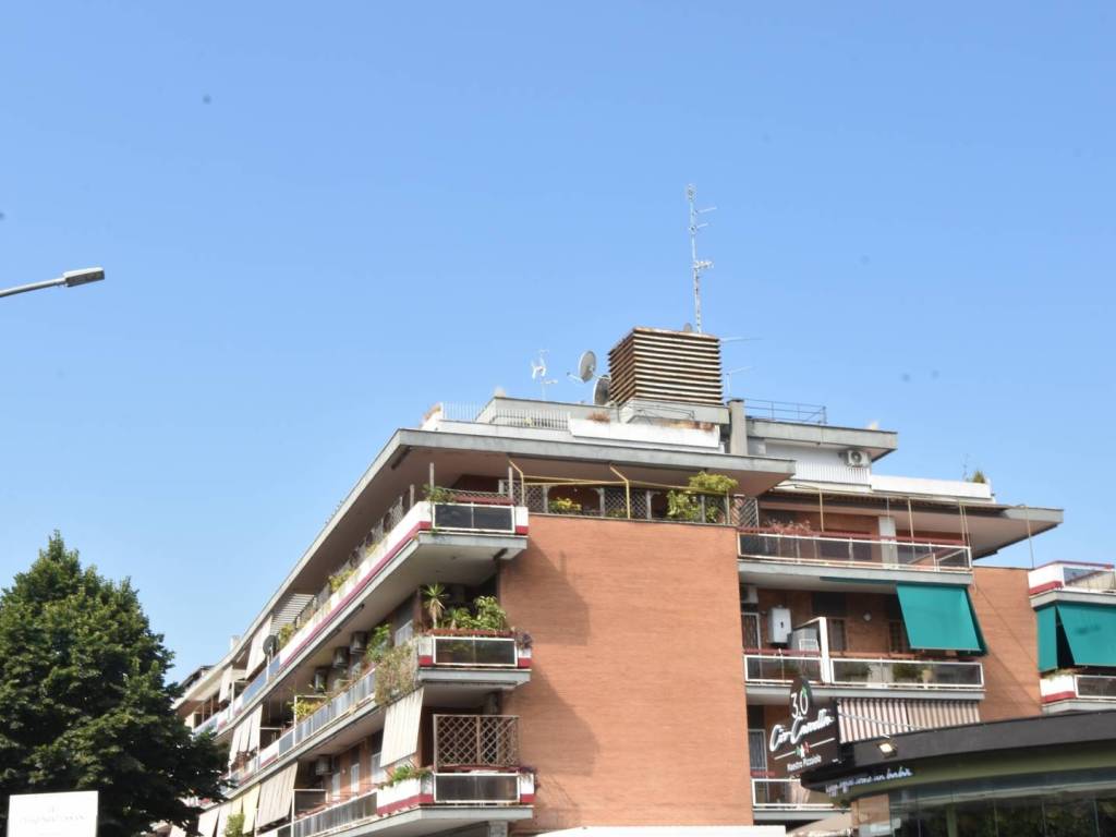 Appartamento a Roma in Via Vincenzo Ussani - Foto 2