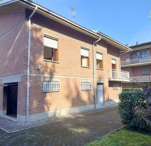 Villa a Reggio emilia in Via Corrado Alvaro 19 - Foto 2