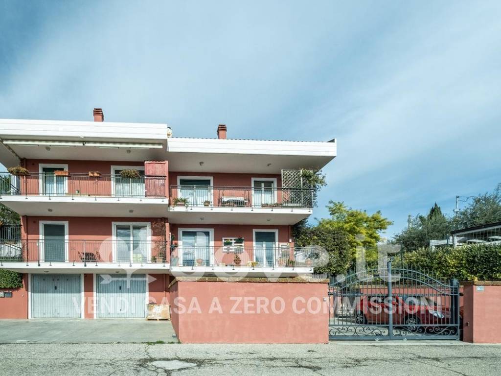 Villetta a schiera a Città sant'angelo in Via del Mulino Vecchio, 25 - Foto 2