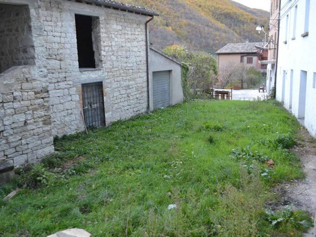 Rustico / casale a Cantiano in Loc. Chiaserna S.N.C. - Foto 2