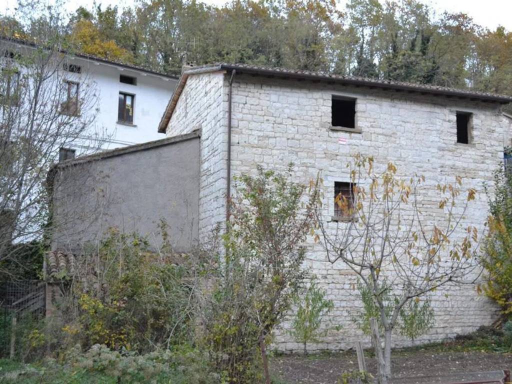Rustico / casale a Cantiano in Loc. Chiaserna S.N.C. - Foto 3