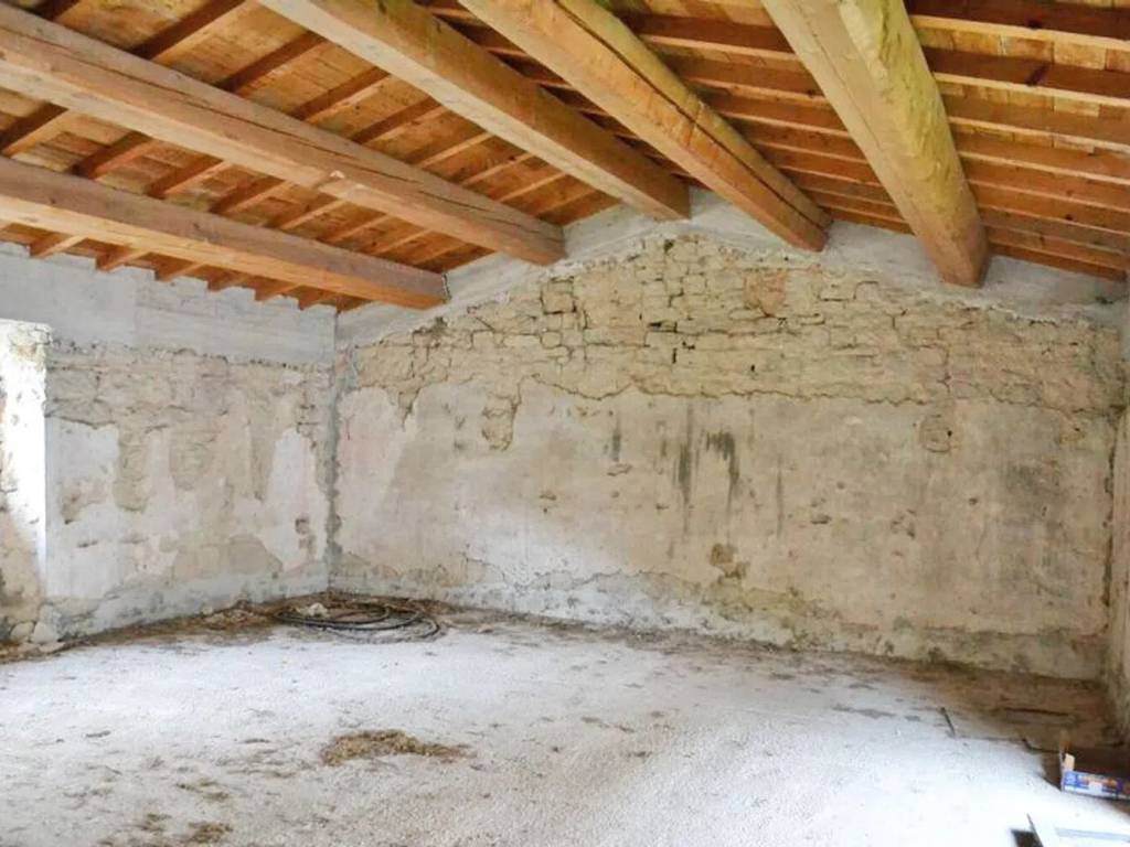 Rustico / casale a Cantiano in Loc. Chiaserna S.N.C. - Foto 4