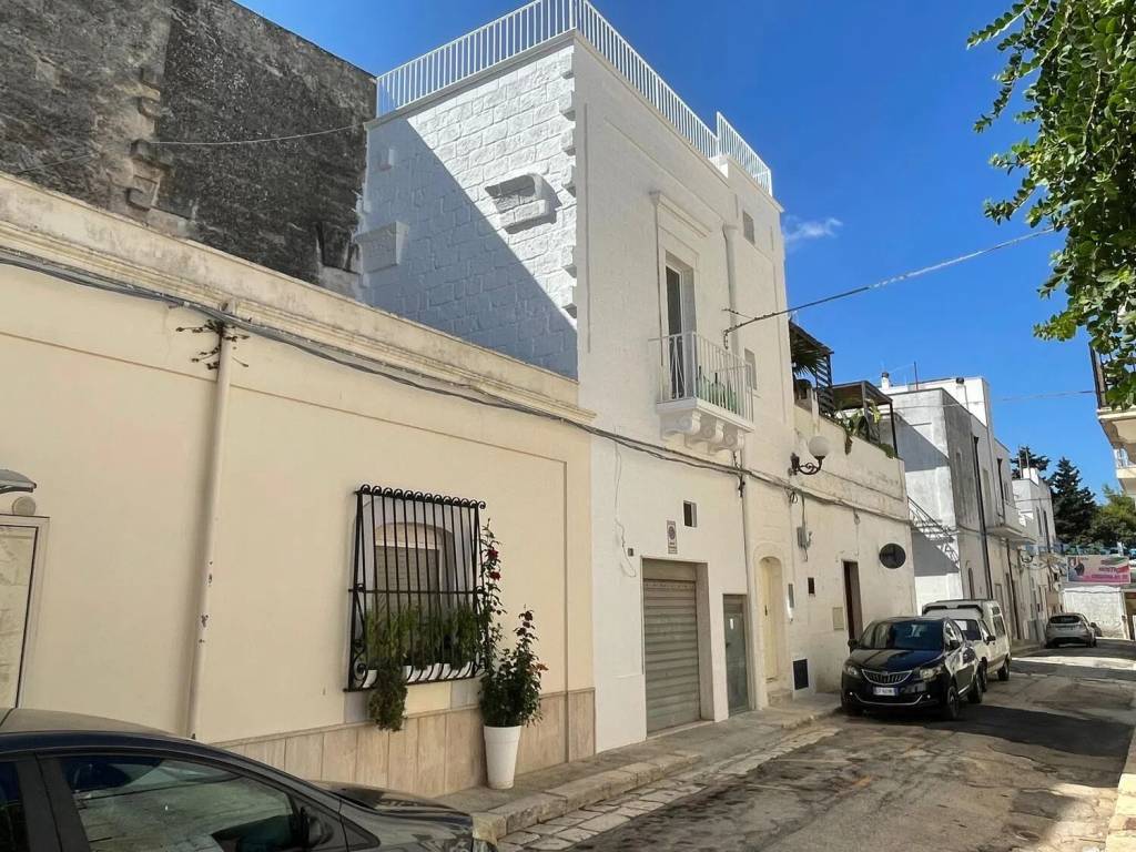 Villa a Carovigno in Via Vincenzo Bellini S.N.C. - Foto 2