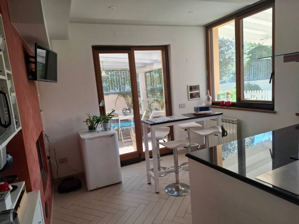 Villa a Camaiore in Via Andreuccetti - Foto 2