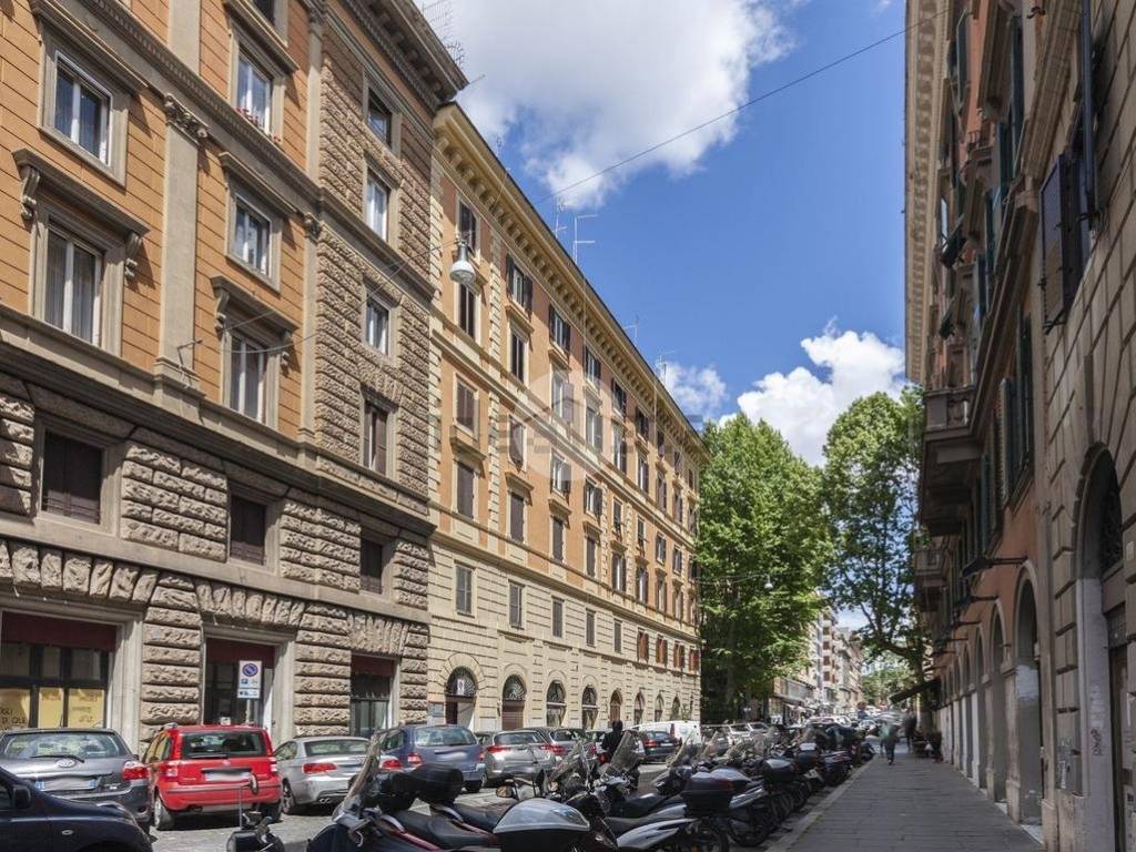 Appartamento a Roma in Via Angelo Poliziano, 8 - Foto 3