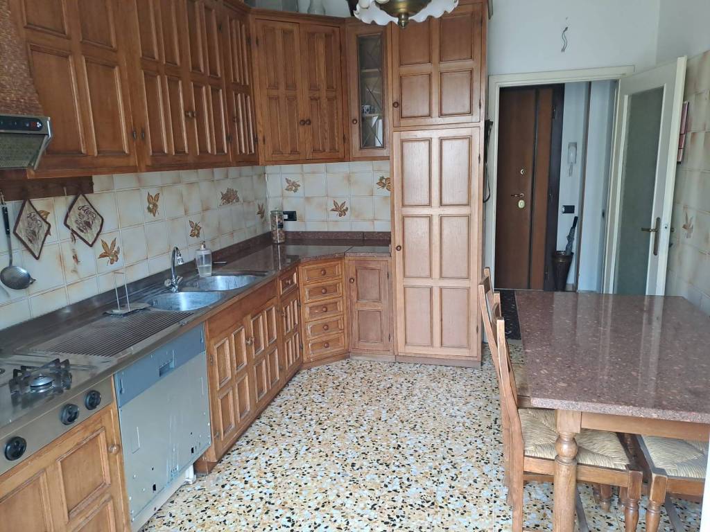 Appartamento a Scandicci in Via Raffaello Sanzio, 17 - Foto 5