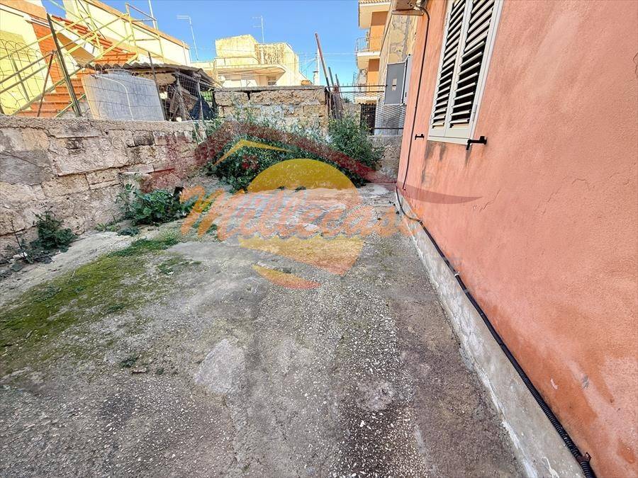 Villa a Siracusa in Via Luigi Maria Monti - Foto 3