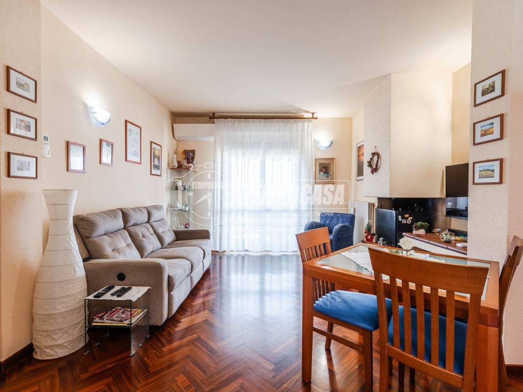 Appartamento a Massa lombarda in Via Dini e Salvalai - Foto 2