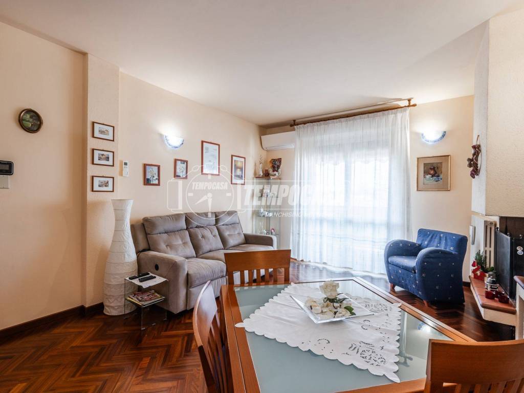 Appartamento a Massa lombarda in Via Dini e Salvalai - Foto 3