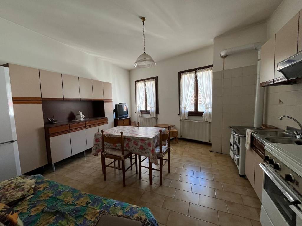 Appartamento a Resiutta in Via Chiesa, 31 - Foto 4