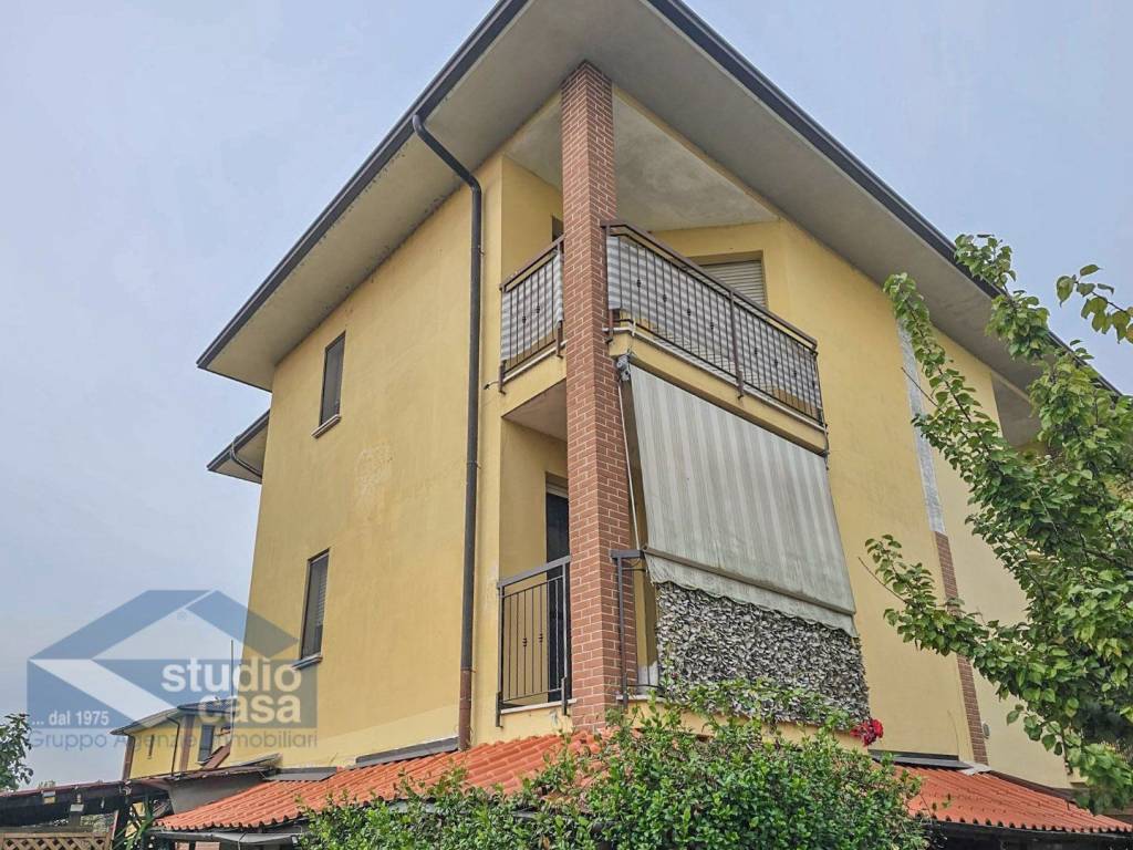 Villetta a schiera a Tavazzano con villavesco in VIA LUIGI EINAUDI, 1 - Foto 3