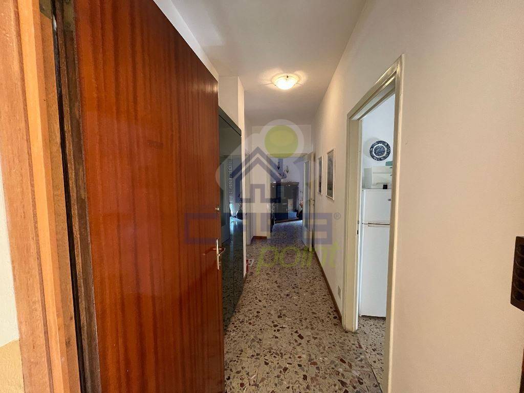 Appartamento a Laveno-mombello in VIA PROFESSOR MONTEGGIA 7 - Foto 2