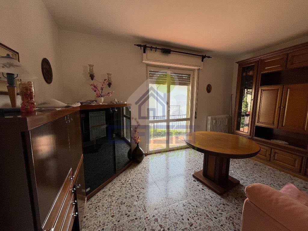 Appartamento a Laveno-mombello in VIA PROFESSOR MONTEGGIA 7 - Foto 5