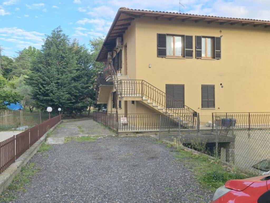 Appartamento a Passignano sul trasimeno in VIA MARIO LUCERTINI, 22 - Foto 3