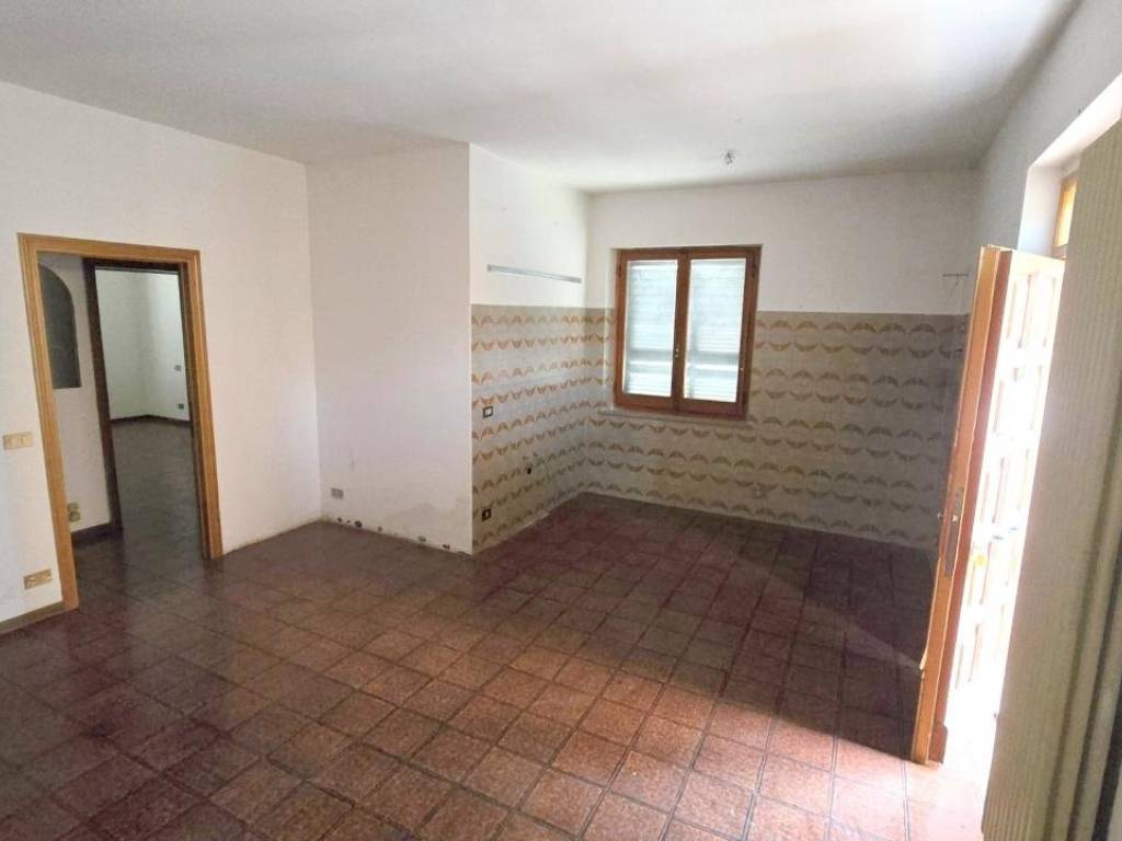 Appartamento a Passignano sul trasimeno in VIA MARIO LUCERTINI, 22 - Foto 4