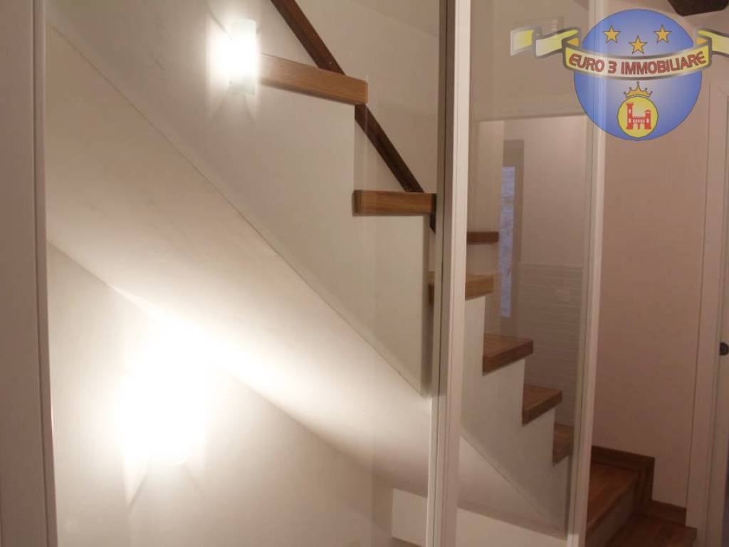 Casa indipendente a Ascoli piceno in Via della Piazzarola - Foto 4