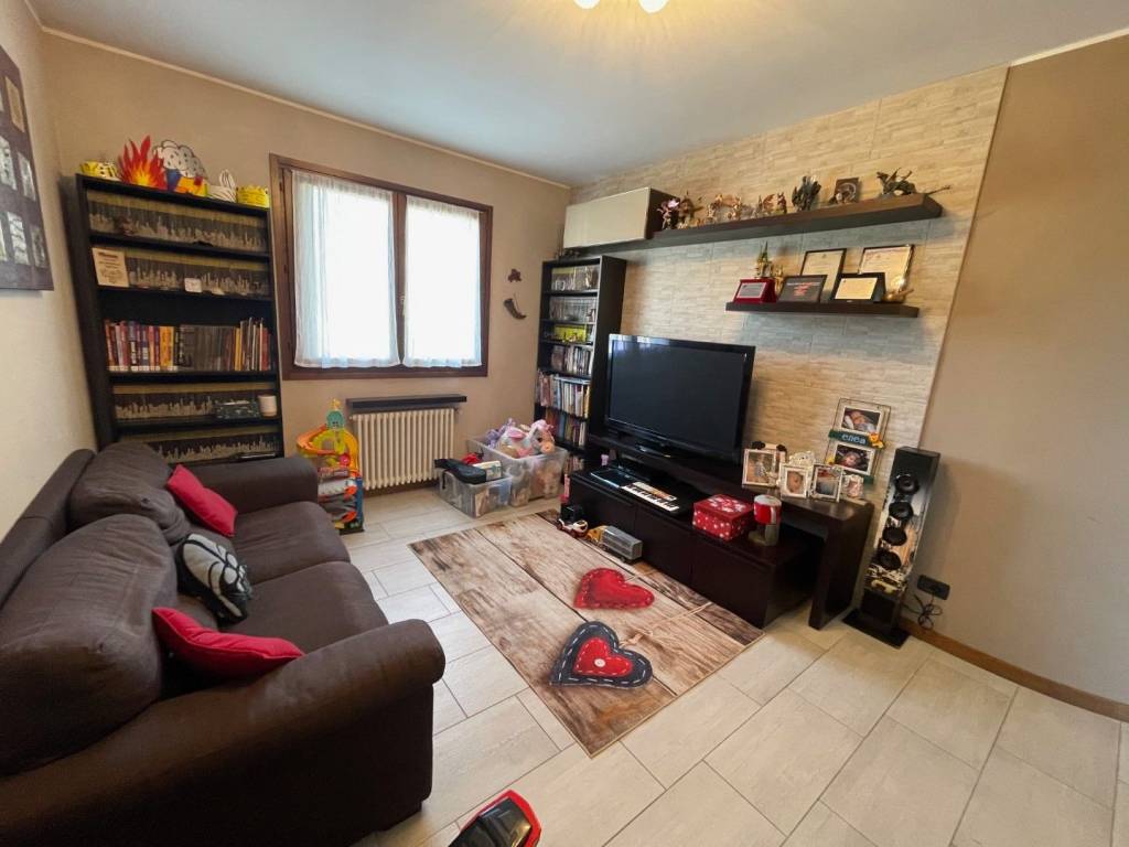 Appartamento a Lesmo in Via Giovanni Pascoli, 3 - Foto 5