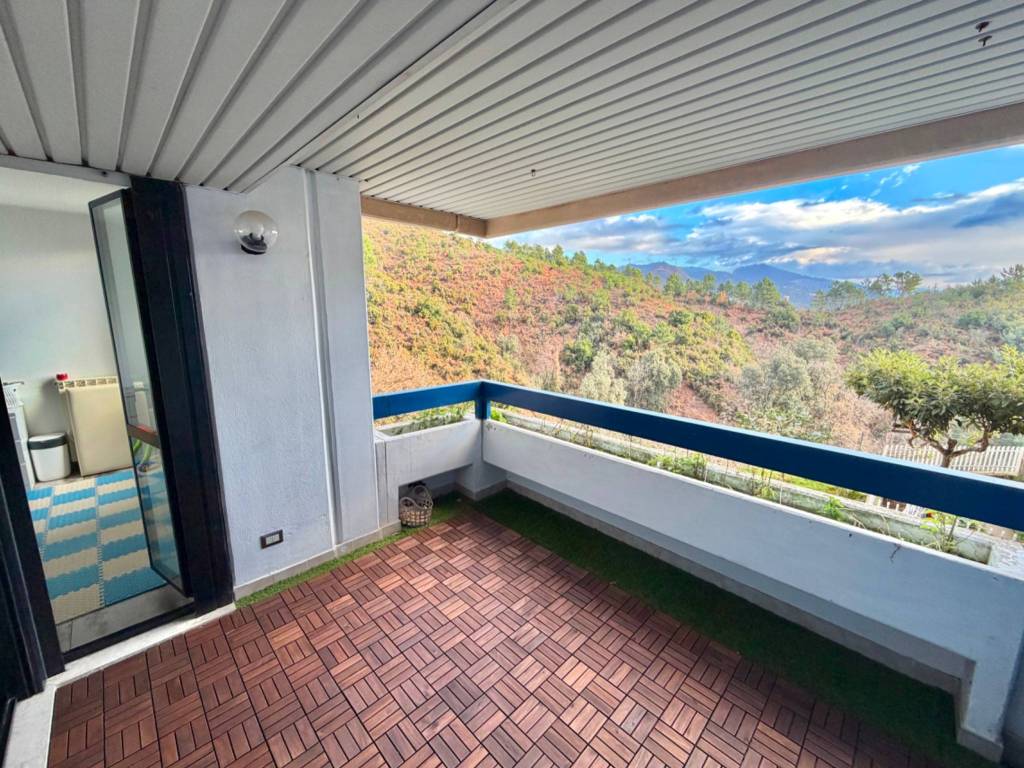 Appartamento a Genova in Via Emilio Salgari - Foto 3