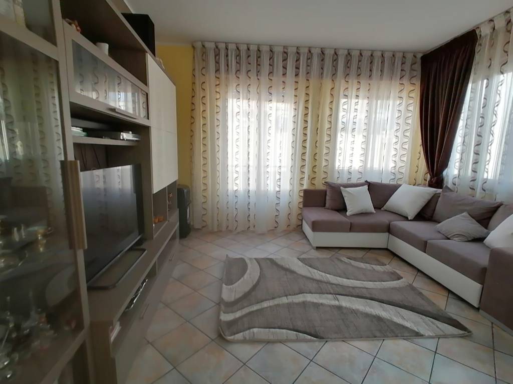 Palazzo / stabile a Bagheria in Via Caronia - Foto 2