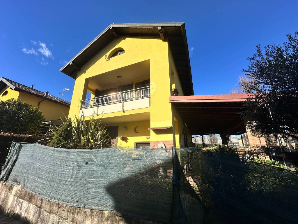 Villetta a schiera a Jerago con orago in Viale Rejna, 2 - Foto 2