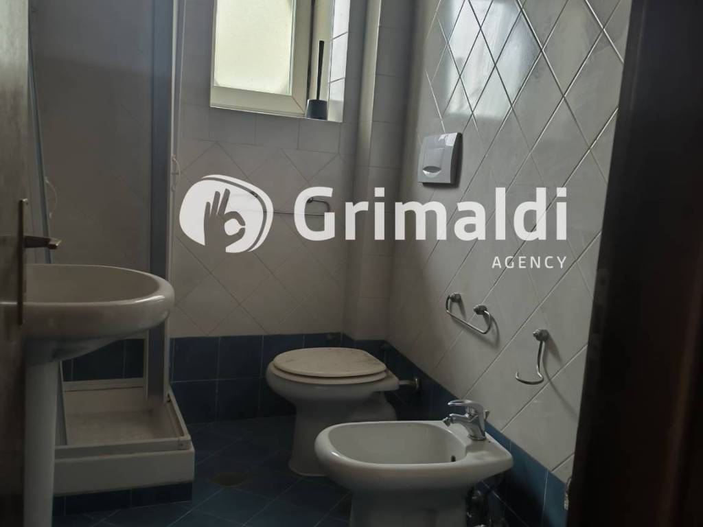 Palazzo / stabile a Napoli in Via Confalone, 7 - Foto 3