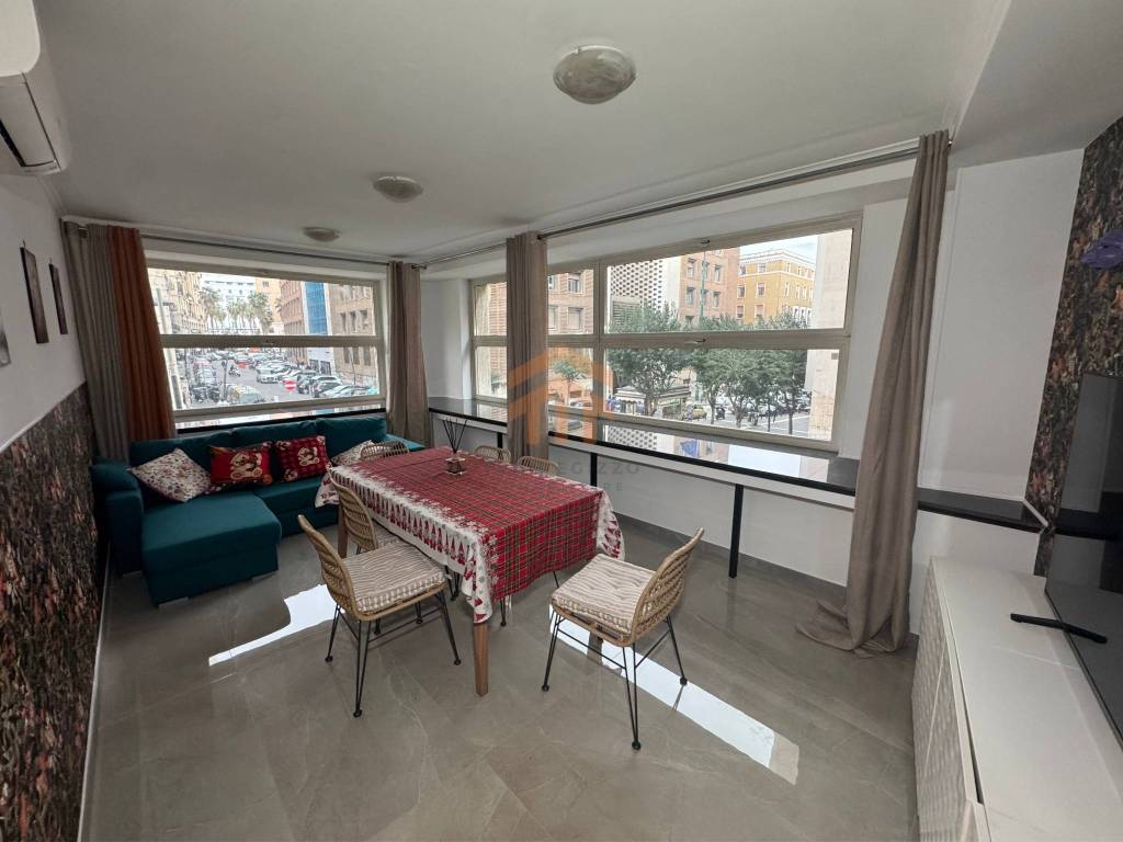 Appartamento a Napoli in Via Armando Diaz - Foto 2