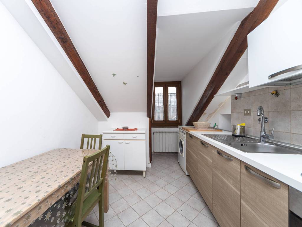 Appartamento a Torino in Via Perrone, 2 - Foto 4