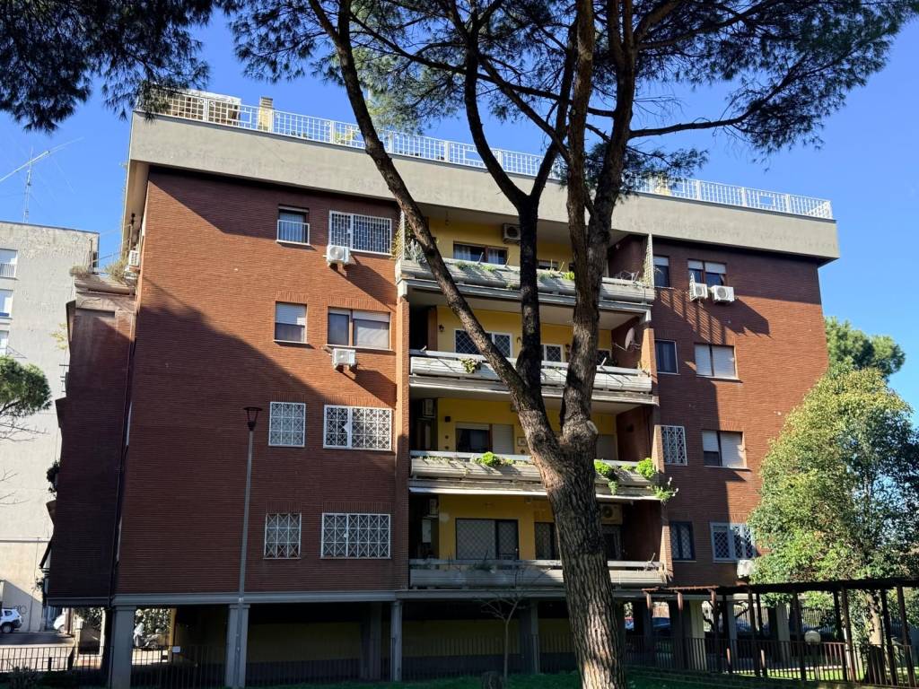 Appartamento a Roma in Viale Bruno Pelizzi, 81 - Foto 2