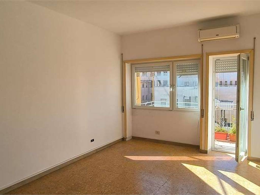 Appartamento a Roma in Via dei Monti Lessini, 13 - Foto 2