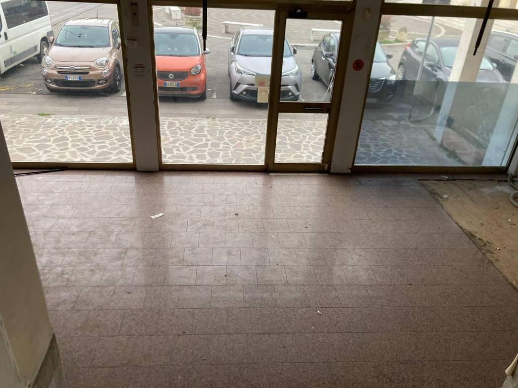 Immobile a Porto mantovano in Piazzale Sant'Antonio - Foto 2