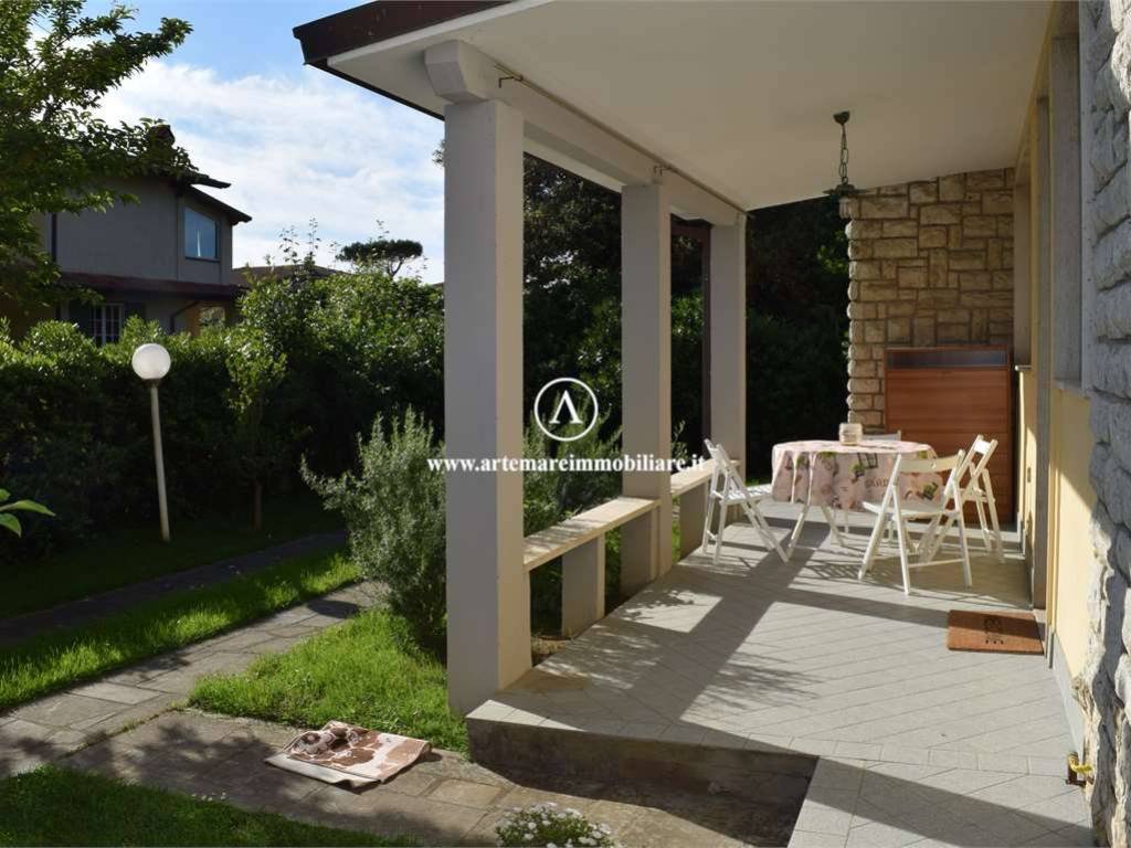 Villa a Pietrasanta - Foto 2