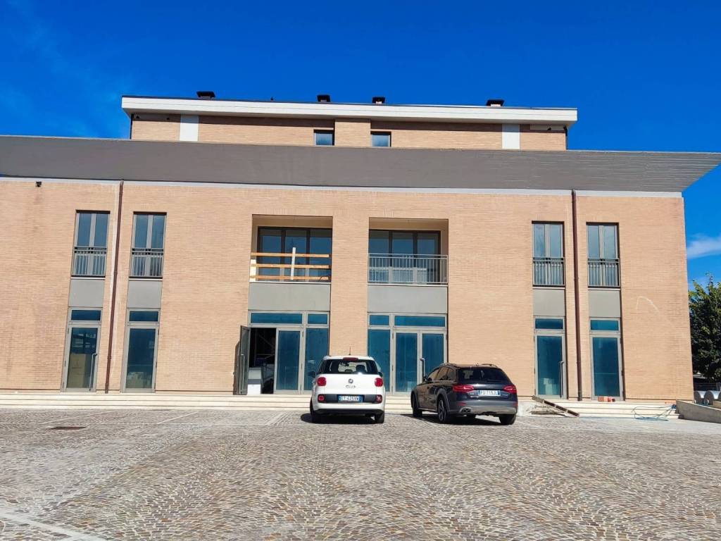 Palazzo / stabile a Spinetoli - Foto 3