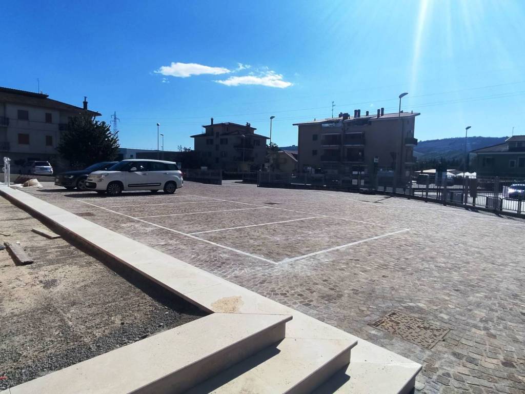 Palazzo / stabile a Spinetoli - Foto 4