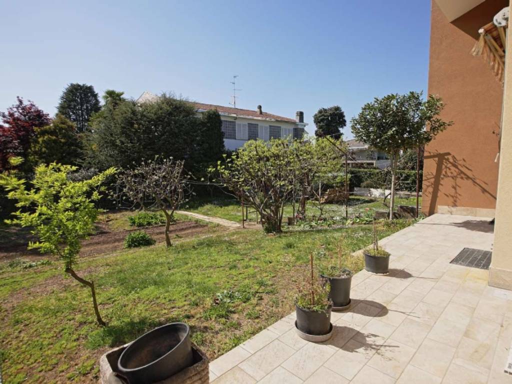 Villa a Solbiate olona in via Alessandro Manzoni - Foto 4