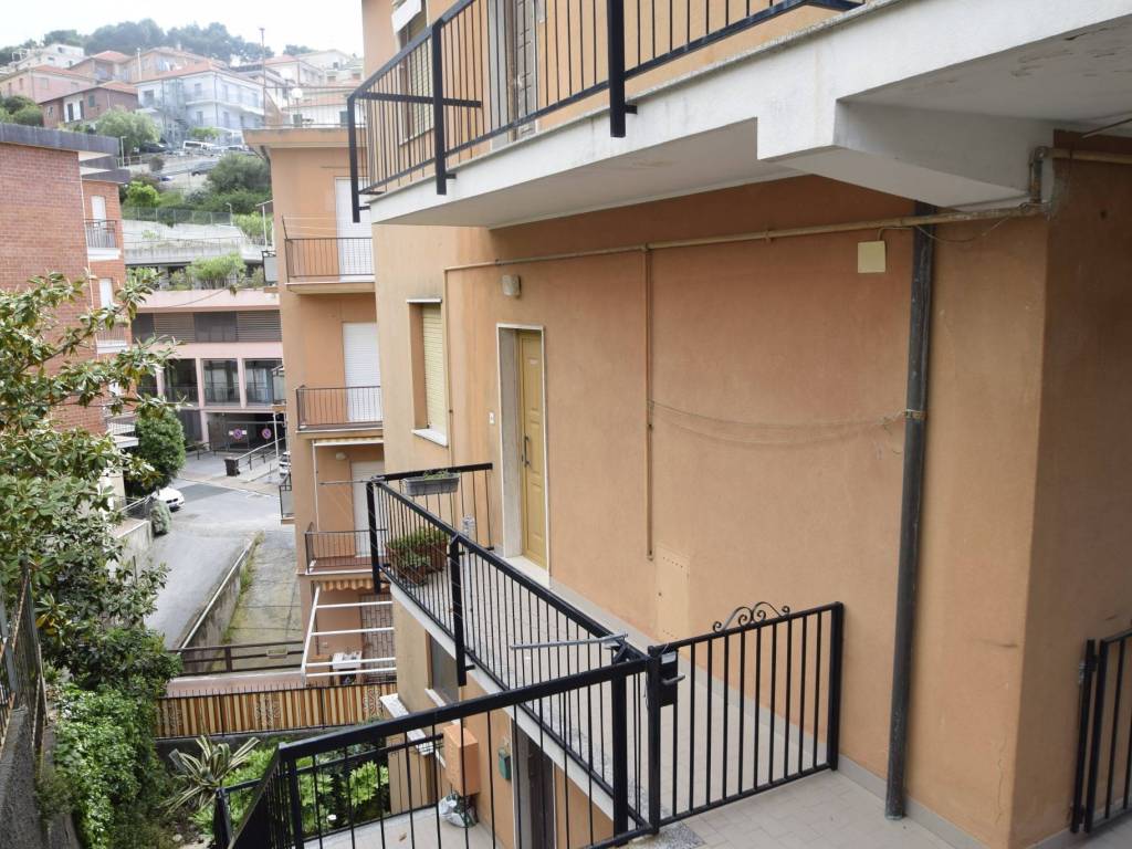 Appartamento a Spotorno in Salita ai Frati - Foto 4