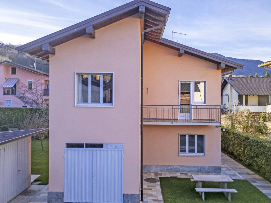 Villa a Lavena ponte tresa in Via Bona, 8 - Foto 4